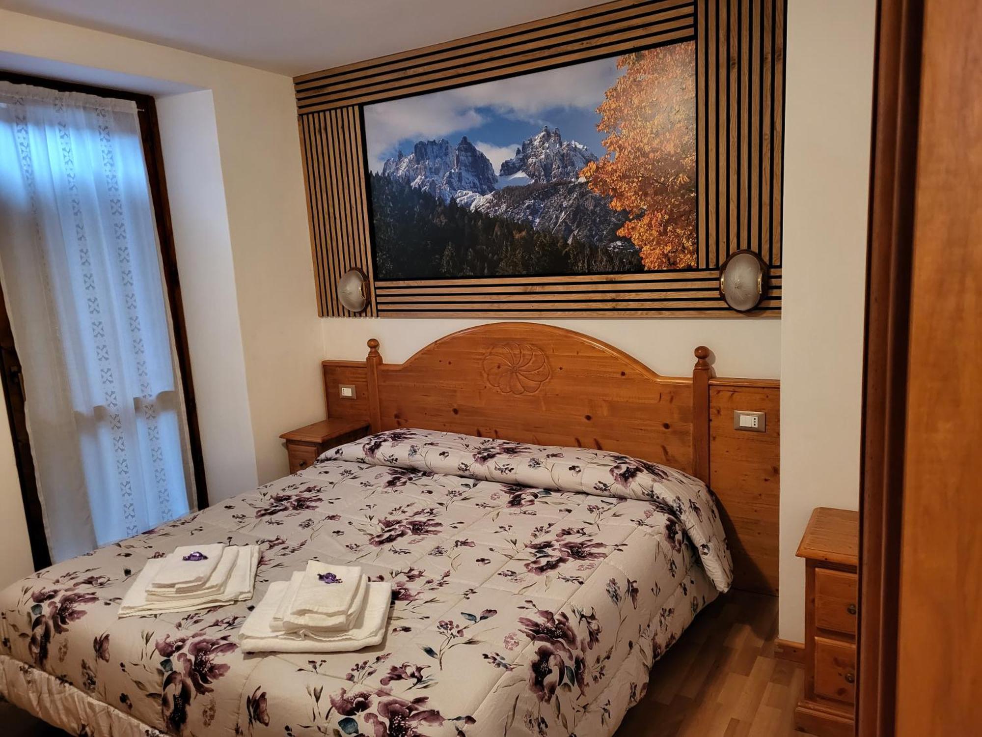 Albergo Meuble Tarandan Forni di Sopra Εξωτερικό φωτογραφία