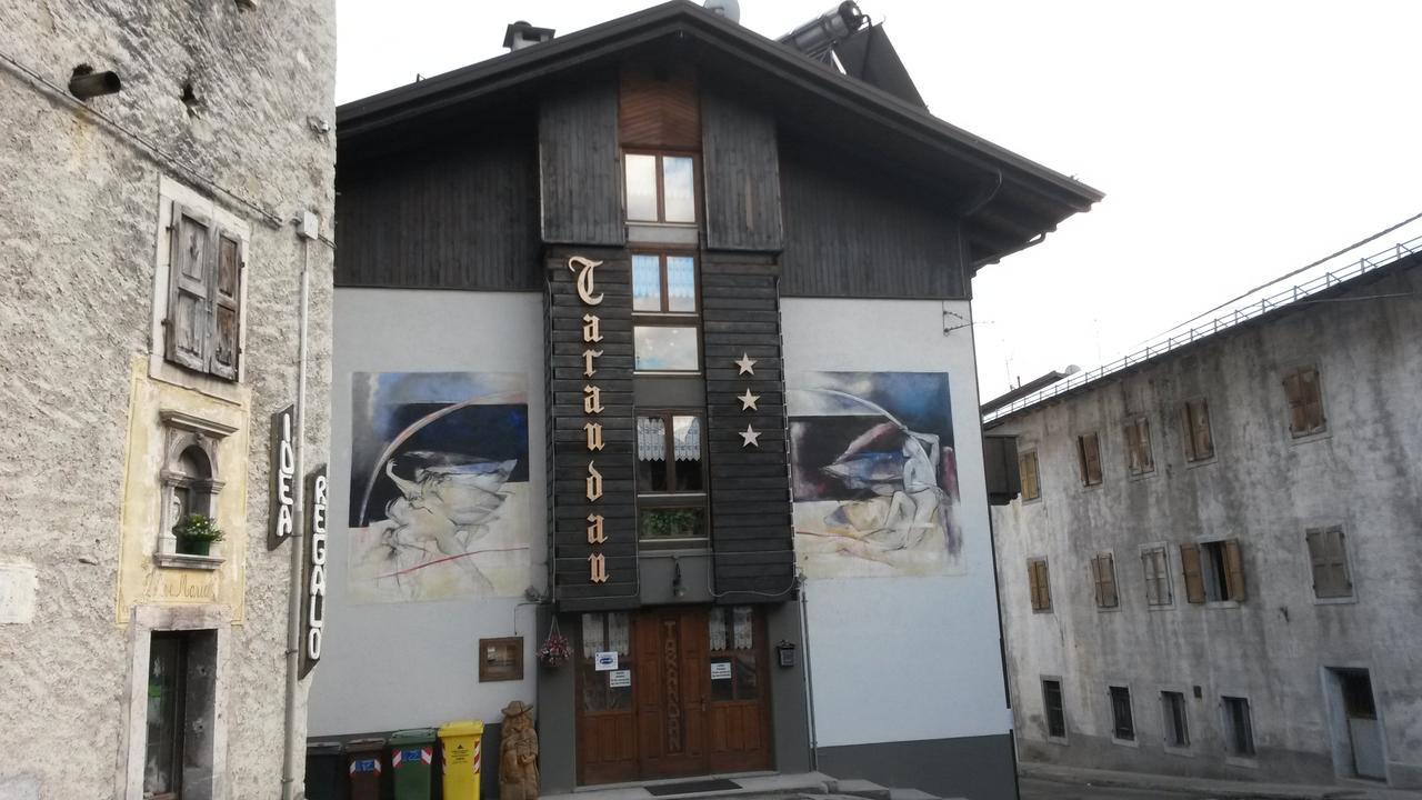 Albergo Meuble Tarandan Forni di Sopra Εξωτερικό φωτογραφία